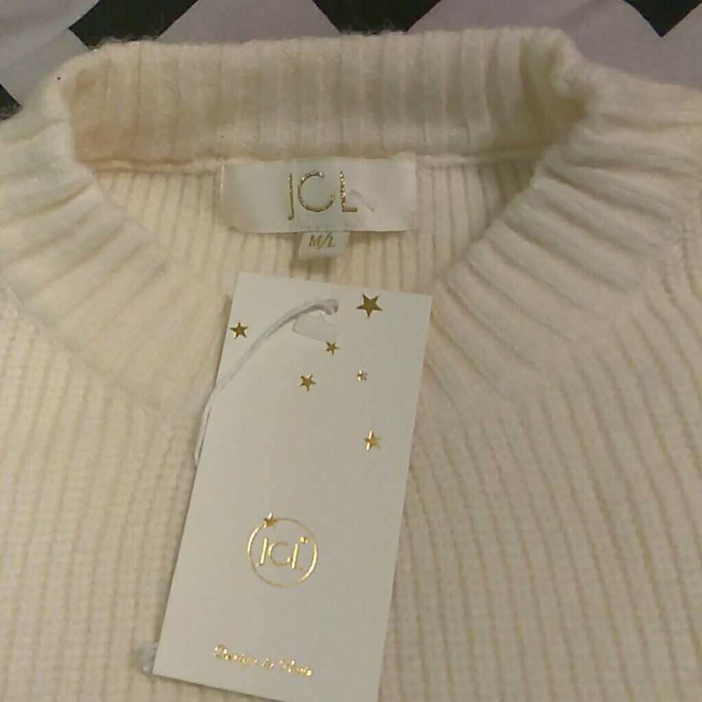 Sweater - Picture 2 of 5